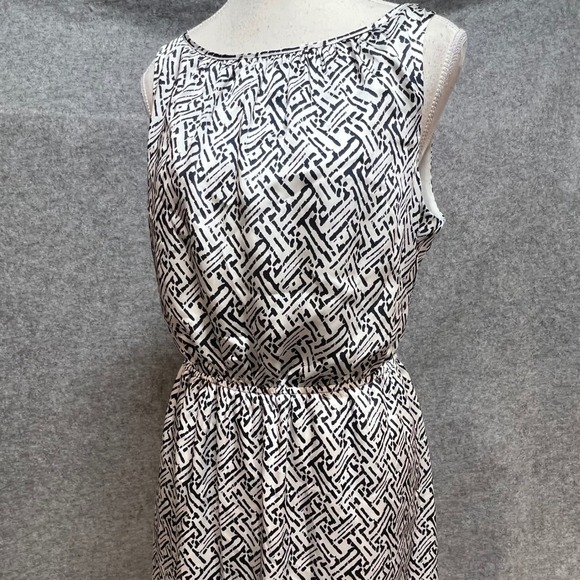 The Limited Black White Geometric Abstract Sleeveless Midi Dress Size M - Picture 3 of 8